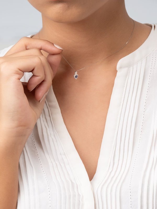 Heart Sapphire Necklace - Platinum