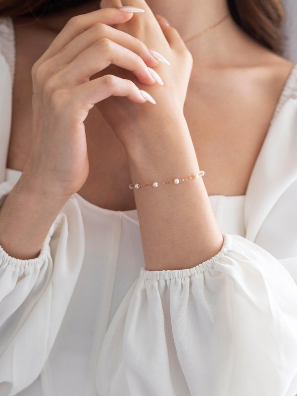 Freshwater Pearl 3.5-4mm 18K Rose Gold Bracelet