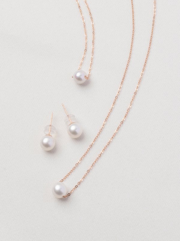 Freshwater Pearl Earrings Studs