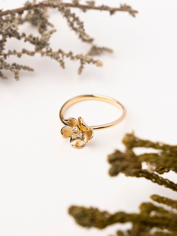 Buttercup Floral Ring - 18K Yellow Gold