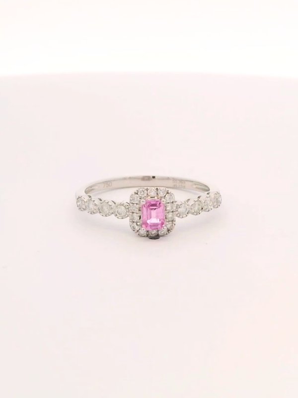 Pink Sapphire Ring - 0.26 ct